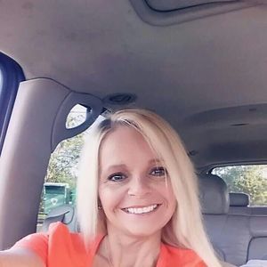 Meet your Posher, Bobbie